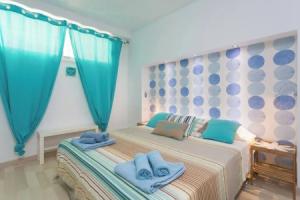 Oceanfront Condo in Playa las Americas With Sea Views, Плайя де лас Америкас