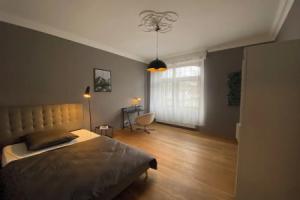 Room-zimmer mit Stuck in Co-living Apart, Оффенбах