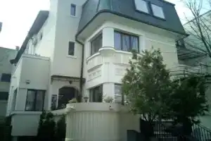Отель «Vila Cornelia», Бухарест