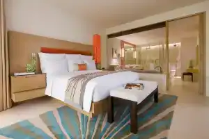 Renaissance Phuket Resort & Spa - Sha Extra Plus, Май Као