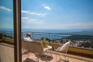 Villa La Gorgone - Sea View, Таормина