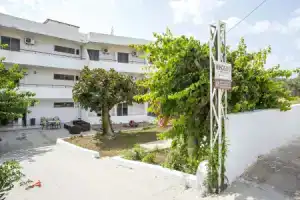 Апартаменты «Nikos Studios», Фалираки