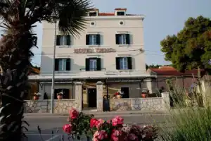 Heritage Hotel Tisno, Тисно