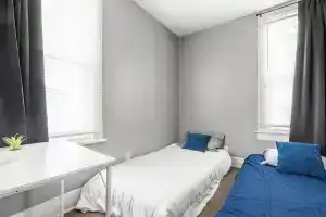 Charming 2 Bedroom with in Home Gym, Индианаполис