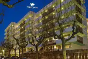 Magnolia Hotel - Adults Only, Салоу