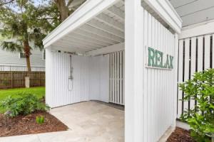 Butler Beach Cottage by Tybee Vacation Rentals, Тиби-Айленд