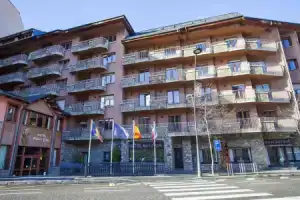 Hotel «Marco Polo», Ла-Массана