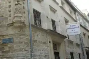 Отель «Hôtel Le Médiéval», Авиньон