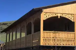 A North Home, Омало