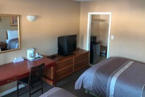Village Inn & Suites - Sudbury, Садбери