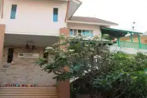 Отель «Tamarind Residences Khonkaen บ้านแทมมารีน», Кхон-Кен