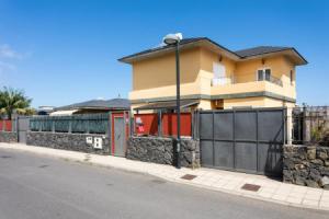 Dorina - Vivienda vacacional con piscina privada, Пуэрто де ла Крус