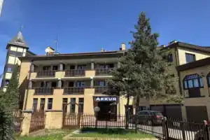 Ośrodek Wypoczynkowo-Szkoleniowy Arkun, Леба