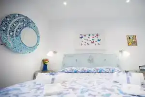 Room-versomare - Room Maestrale Extra Be, Полиньяно-а-Маре