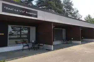 Leikari Bungalows, Котка