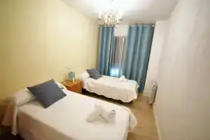 Italia 8 Apartment, Аликанте