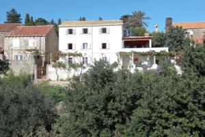 Cosy Villa in Kolocep With Garden, Koločep