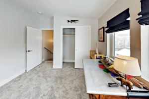 702 Gilpin Street Townhome 3 Bedrooms 3.5 Bathrooms Townhouse, Стимбоут-Спрингс