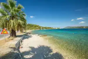Sandy Toes, Никиана