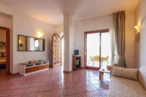 Amazing Apartment in S.maria Di C/te SA With 1 Bedrooms, Wifi and Outdoor Swimming Pool, Santa Maria