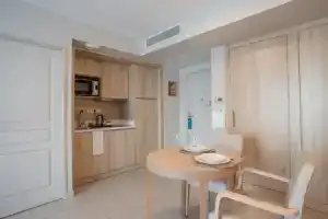 Quality Suites Nice, Ницца