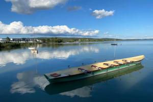 ROYAL SUN - lakeside luxury studio flat at Balaton, Кестхей