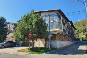 Апартаменты Жить в Горах на улице Турчинского 89