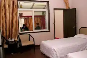 Xi'an Ludenburg Holiday Inn, Сиань