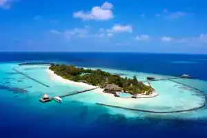Komandoo Island Resort & Spa, Нейфару