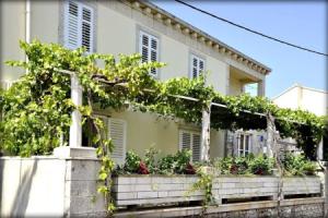 Immaculate 4-bed House in Lumbarda, Lumbarda