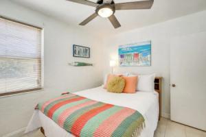 Relaxing Wildwood Crest Retreat w/ 2 Patios!, Уайдлвуд-Крест