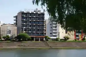 Riverside Hotel Shoei, Коти