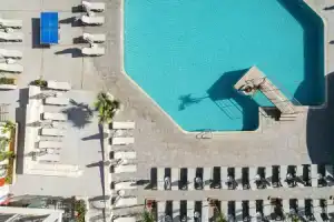 Atali Grand Resort, Балион