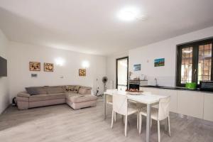 Villa Golf, Польпенацце-дель-Гарда