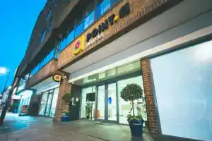 Point A Hotel London Paddington, Лондон