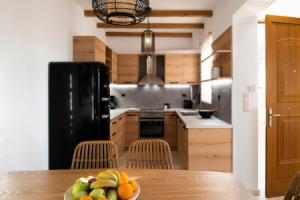 Zen Luxury Home, Family Sea Escape!, Сфакаки