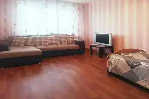 Апартаменты на улице Аделя Кутуя 8, Набережные Челны