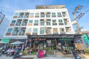 Bad Boys Guesthouse Patong, Патонг