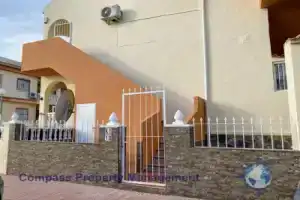 First Floor 2 Bedroom Apartment Near Emerald Isle LF13, Торревьеха