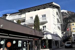 Elli, Appartement inklusive kostenfreiem Eintritt in die Alpentherme, Бад Хофгаштайн