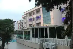 Ata Hotel Kumburgaz, Бююкчекмедже