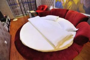Kunming Rongdu Business Hotel, Куньмин