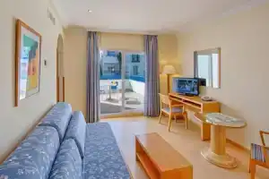 Hotel «Punta del Cantal», Моякар