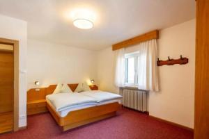 Haus Lohengrin Ferienwohnung 3, Зайс