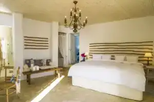 Iconic Santorini, a Boutique Cave Hotel, Имеровигли