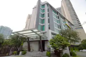Maduzi Hotel, Bangkok, Бангкок
