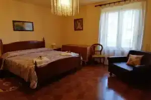Maximum House in Subbiano, Суббьяно