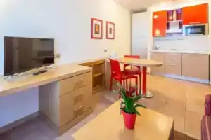 Residence I Triangoli Studio Apartment, Остия-Антика