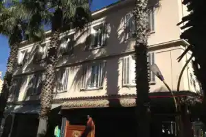 Мини-отель «Hôtel de la Pinède», Жуан-ле-Пен
