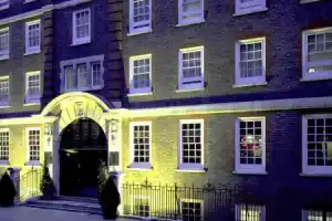Fitzrovia Hotel, Лондон